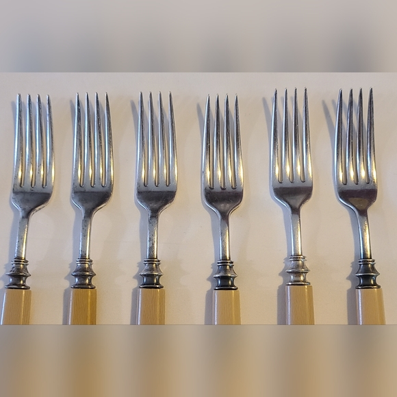 1900-1920 Set of 6 Antique Dinner Forks - Picture 5 of 6